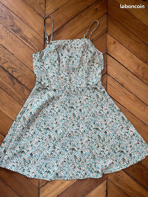 Robe verte clair SHEIN taille M (image 1)