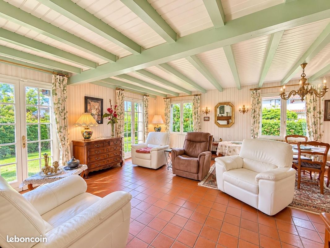 Maison 6 pièces 135 m² · à Gradignan · 135 m² · 370 000 €