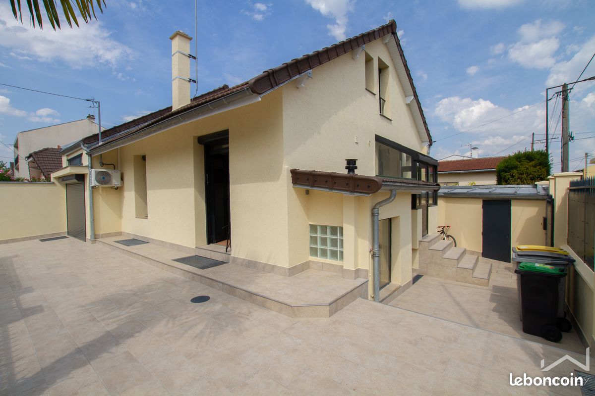 Maison 5 pièces 106 m² · à Villeneuve-le-Roi · 106 m² · 395 000 €