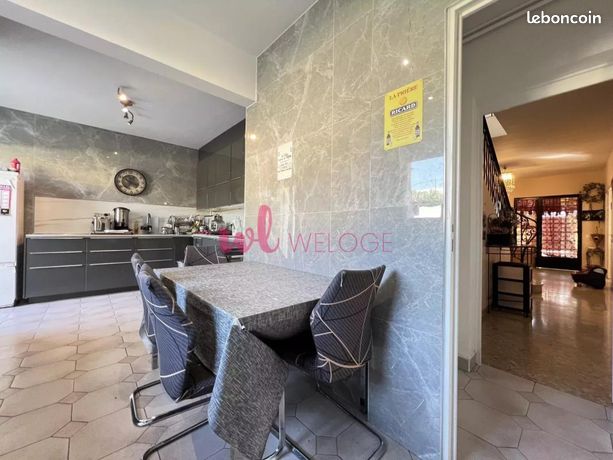 Villa 7 pièces 233 m² — 10