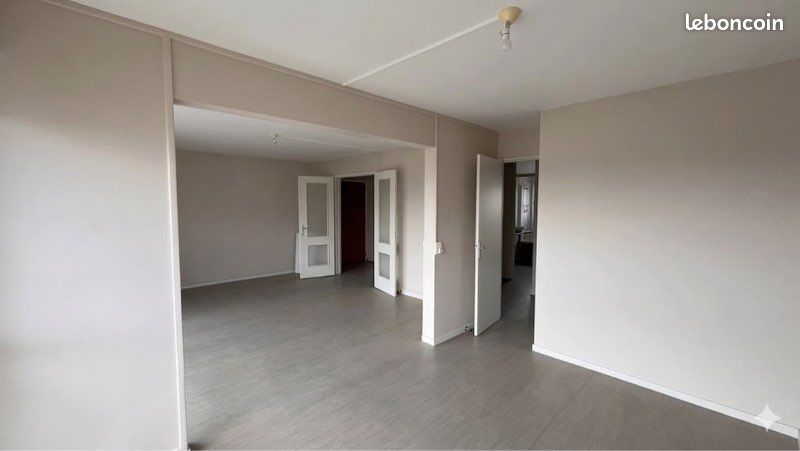 Appartement 4 pièces 93 m² · à Saint-Dizier · 93 m² · 800 €
