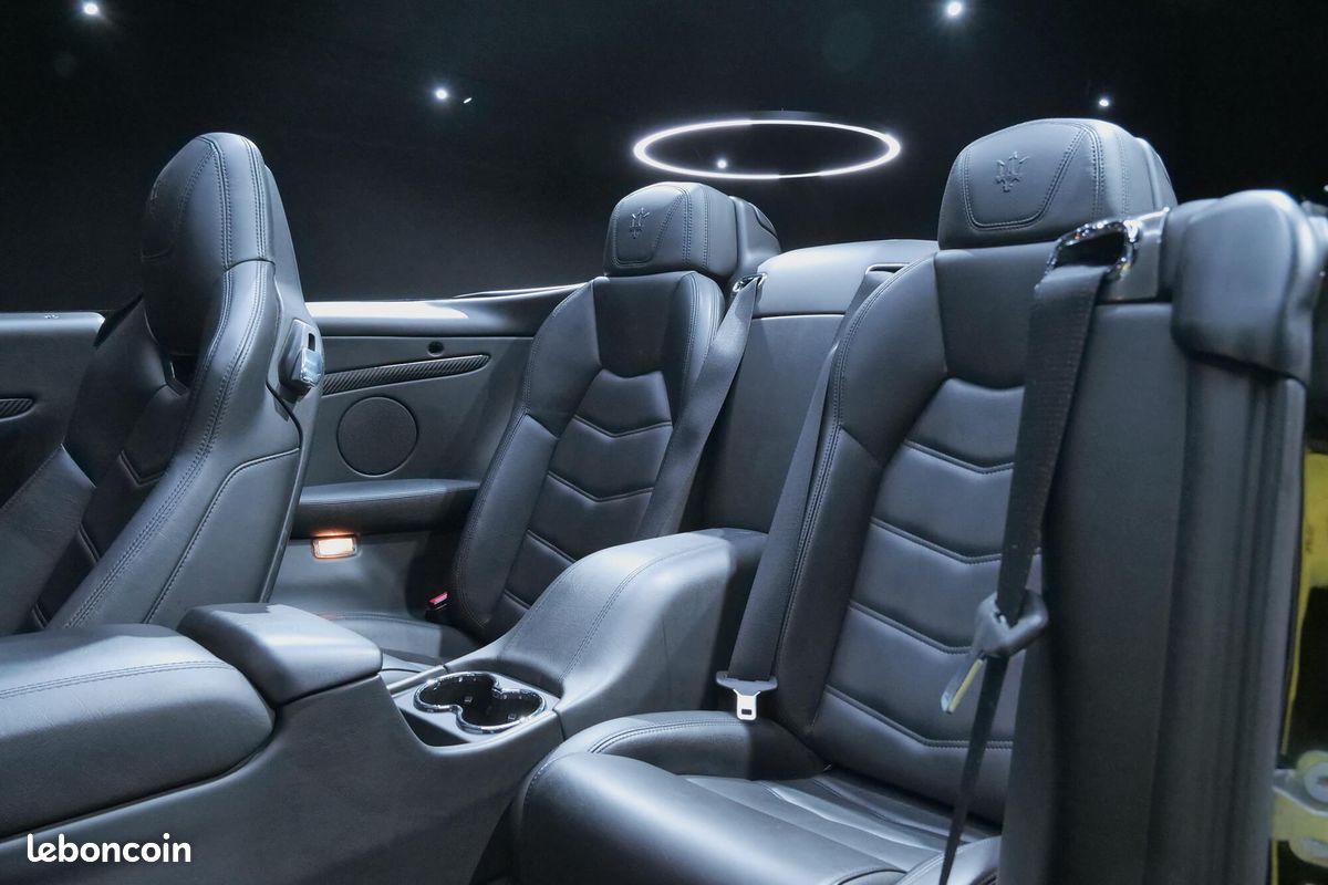 MASERATI GRANCABRIO 4.7 V8 460 SPORT / Origine FRANCE (image 10)