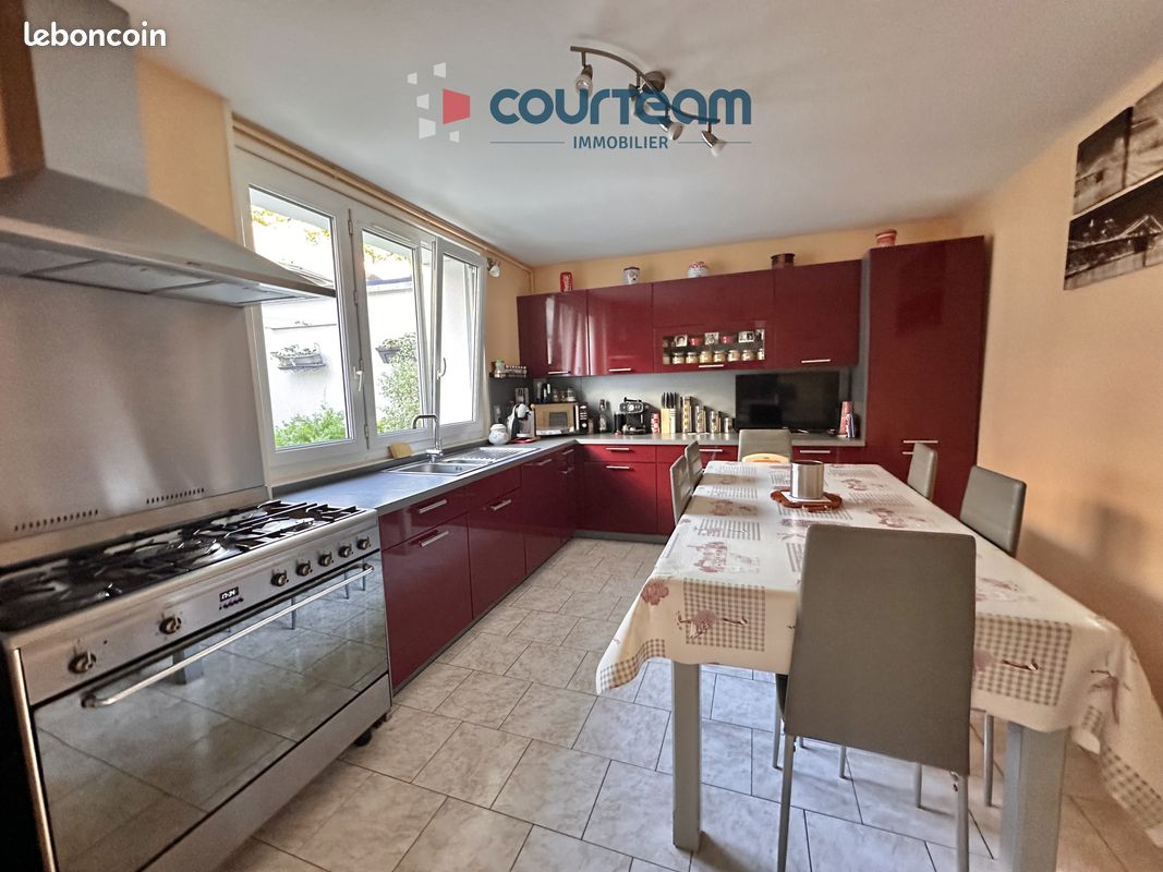 Maison 6 pièces 138 m² · à Isigny-sur-Mer · 138 m² · 189 570 €