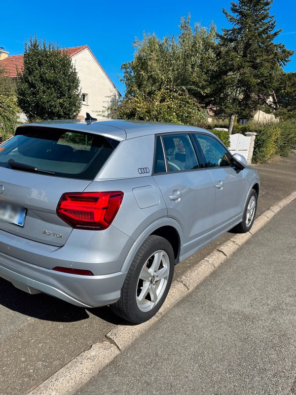 Audi q2 30 tdi 116 cv s-tronic sport - Voitures