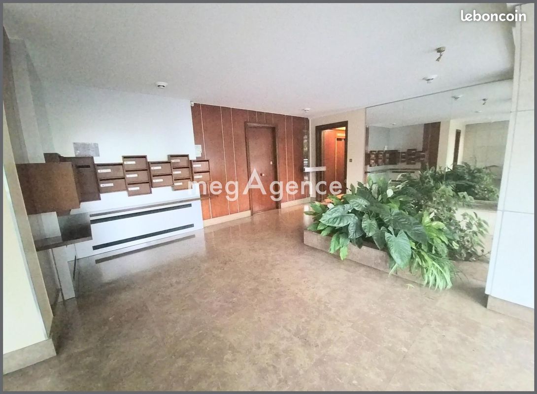 Appartement 1 pièce 49 m² · à Écully · 49 m² · 198 000 €