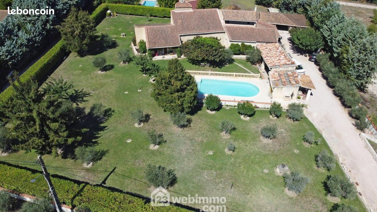 Maison 6 pièces 209 m² · à Graveson · 209 m² · 875 000 €