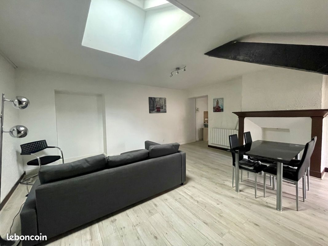 Appartement 2 pièces 57 m² · à Pau · 57 m² · 630 €