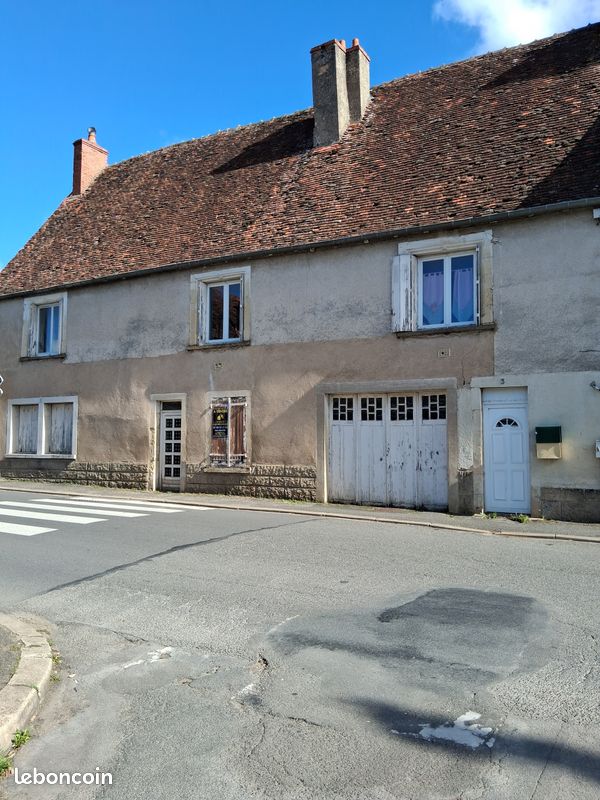 Immeuble 8 pièces 150 m² · à Dun-sur-Auron · 150 m² · 40 000 €