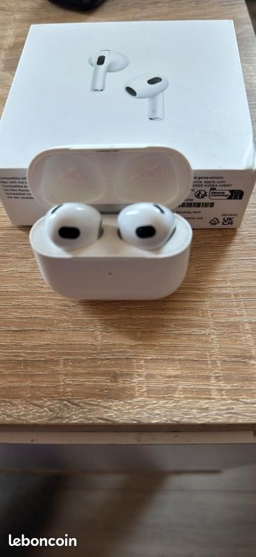 Airpods 3 (image 3)