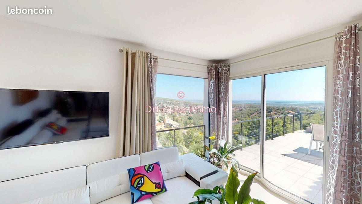 Maison 9 pièces 200 m² · à Treilles · 200 m² · 894 400 €
