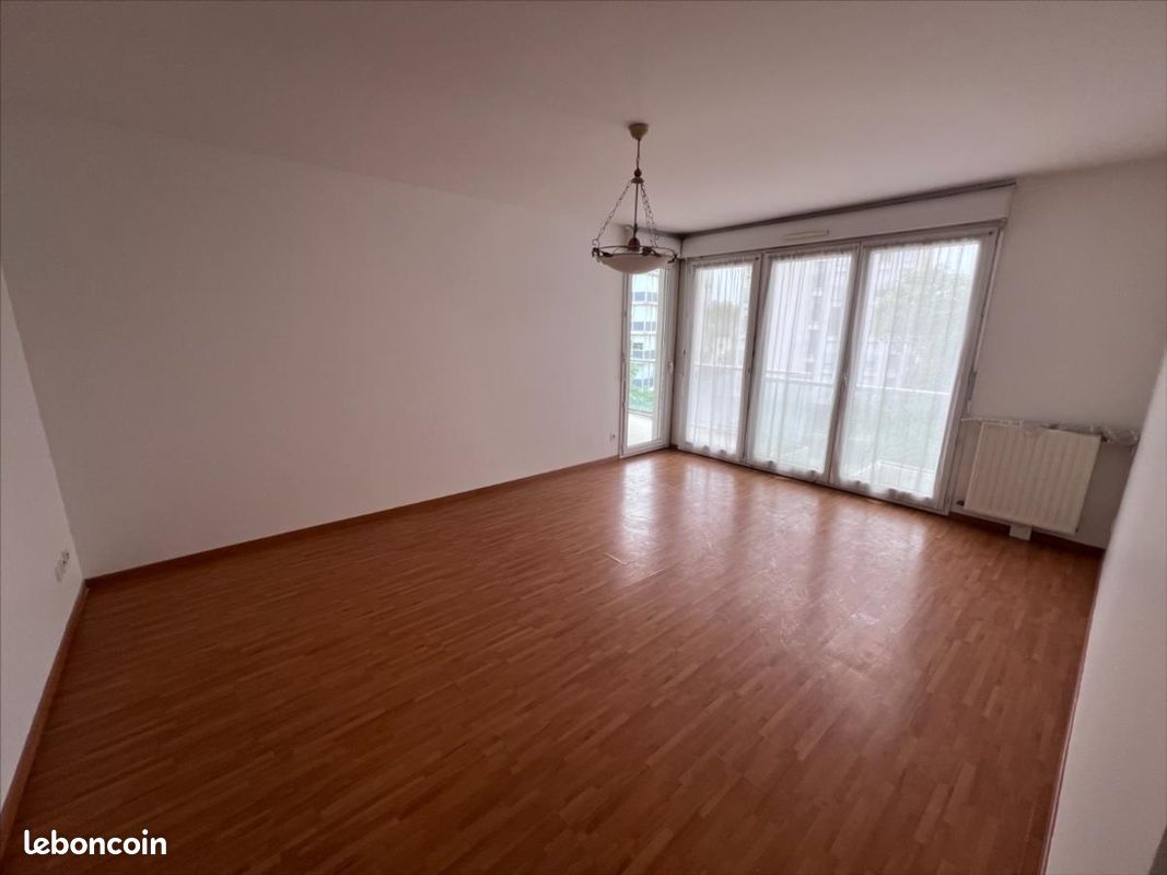 Appartement 4 pièces 91 m² · à Reims · 91 m² · 273 000 €