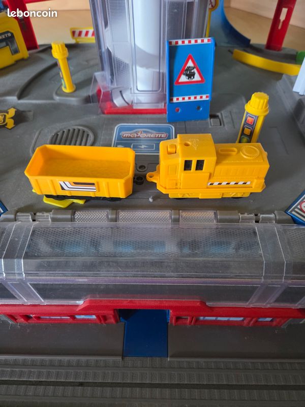 Garage majorette (image 3)