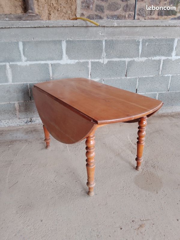 2 Tables rondes pliantes en bois massif (image 3)