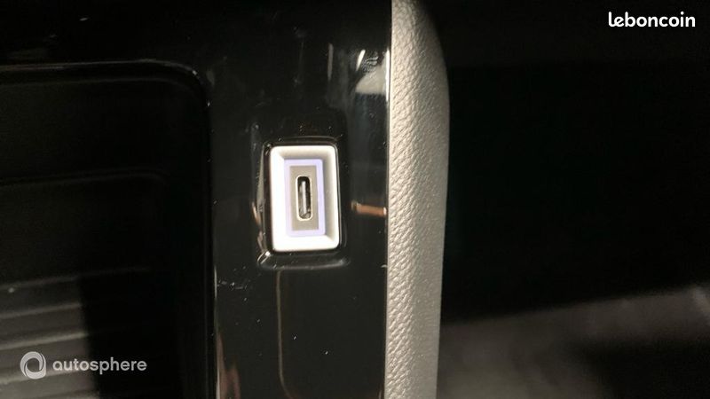 Peugeot 2008 1.2 Hybrid 110ch Allure e-DCS6 (image 30)