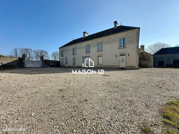 Maison 12 pièces 415 m²