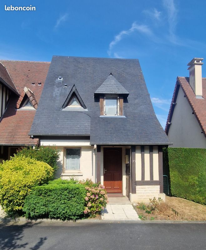 Maison 3 pièces 47 m² · à Saint-Arnoult · 47 m² · 223 000 €