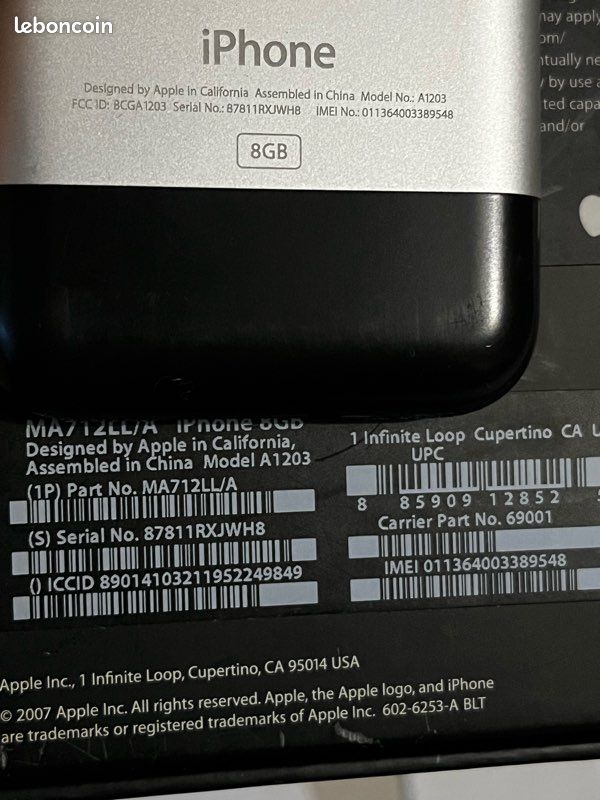 IPhone 3GS, 16 gigas, boite d'origine pour collectionneur , fonctionne