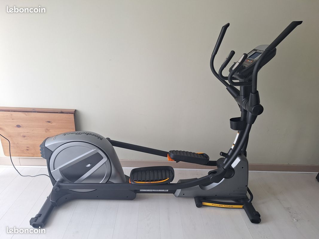 Vélo Elliptique Pliable NordicTrack – Comme Neuf, à Moitié