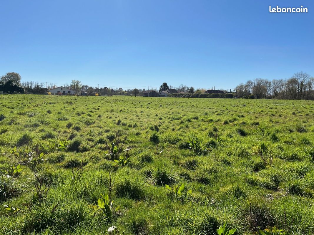 Terrain 1250 m² · à La Force · 1 250 m² · 37 500 €