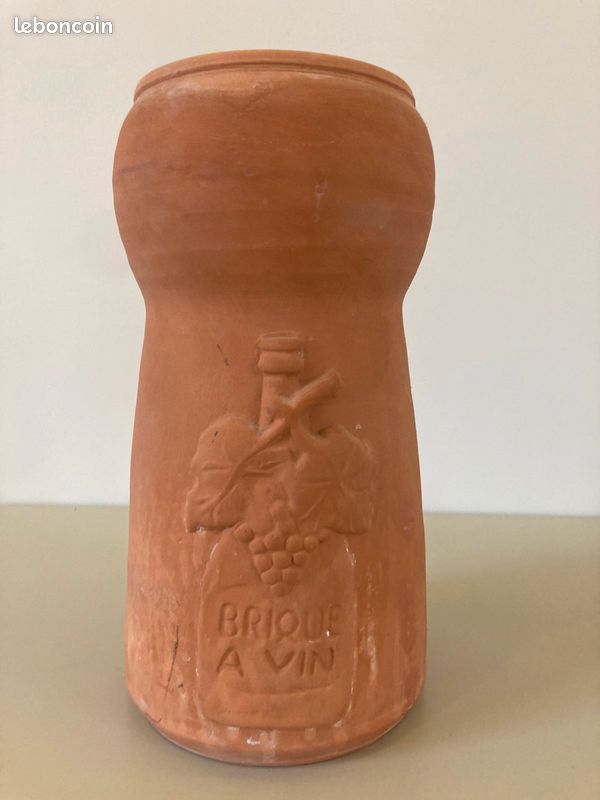 Brique à vin (image 1)