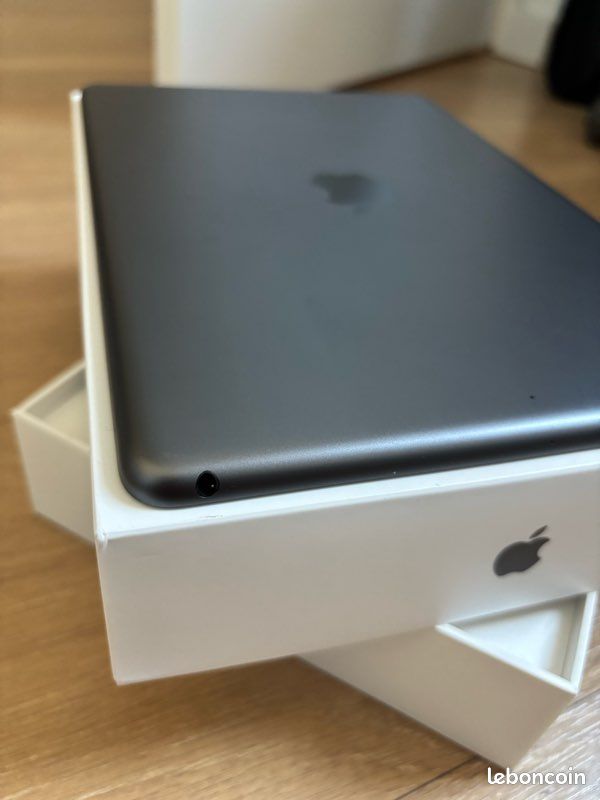 ipad 9th gen 9ème génération Très bon état 64 Go Génération