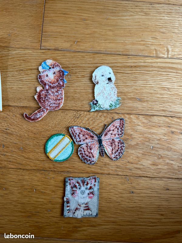 Boutons et figurines à repasser (image 2)