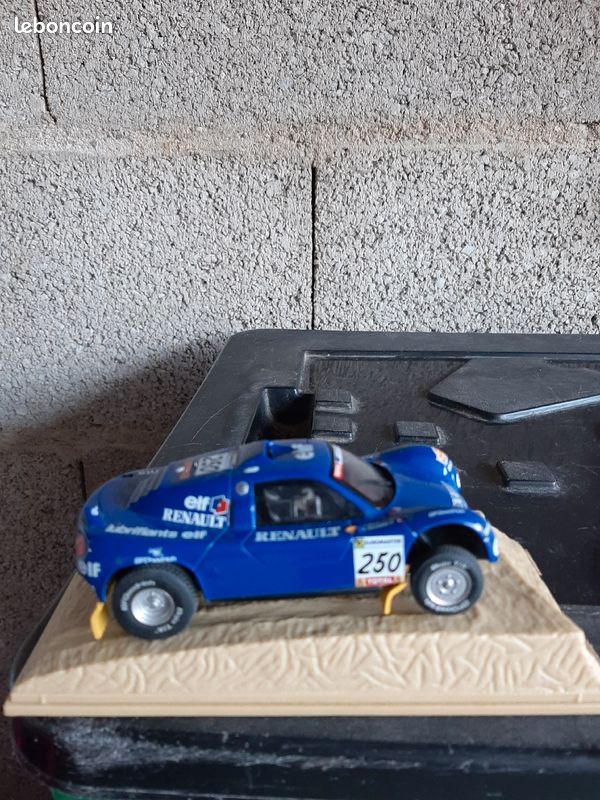 Petite voiture (image 2)