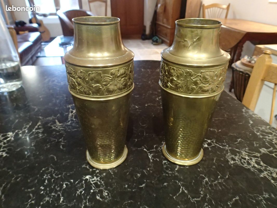 Vase vintage en laiton gravé : décor floral bohème, 30,5 cm L - Canada