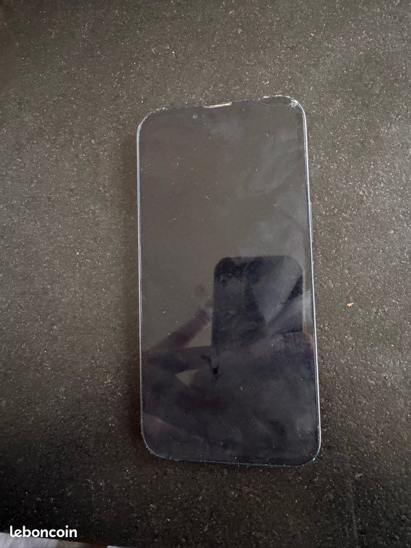 IPhone X Pour Pièces : écran Cassé, ICloud Bloqué, 64Go - Modèle HS Hors Service