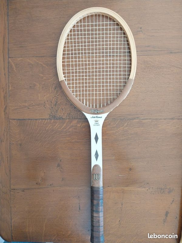 Présentoir à Raquette Vintage - Wilson Capri - Déco Tennis
