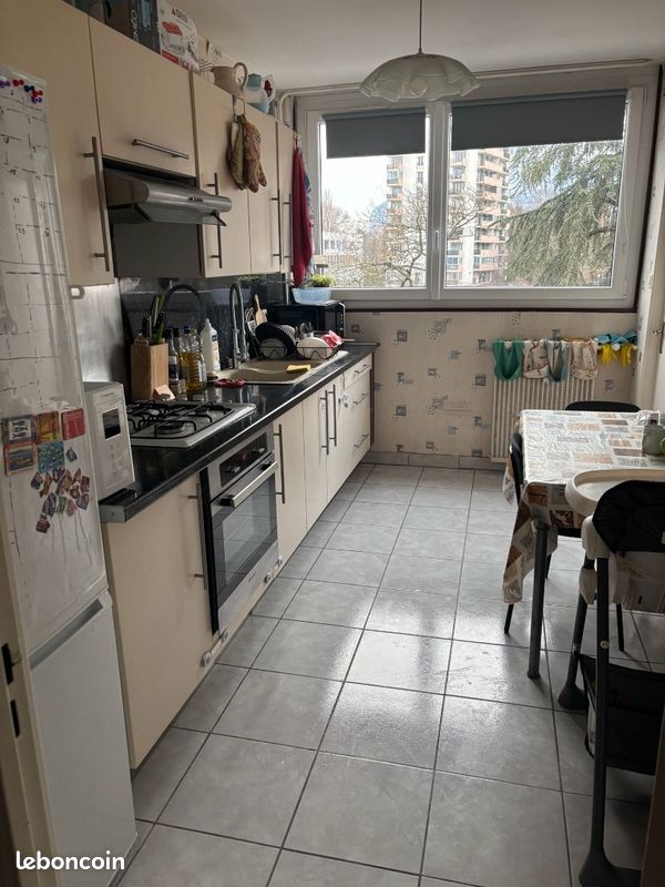 Appartement 2 pièces 52 m² · à Grenoble · 52 m² · 770 €