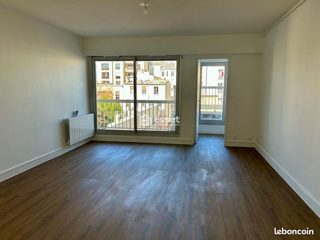 Appartement 4 pièces 92 m² · à Paris · 92 m² · 1 976 €/mois