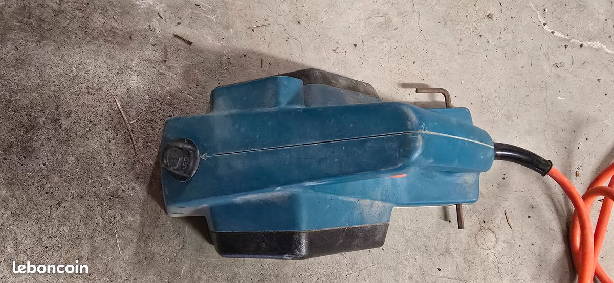 Rabot électrique Black & Decker DN 710 (image 2)