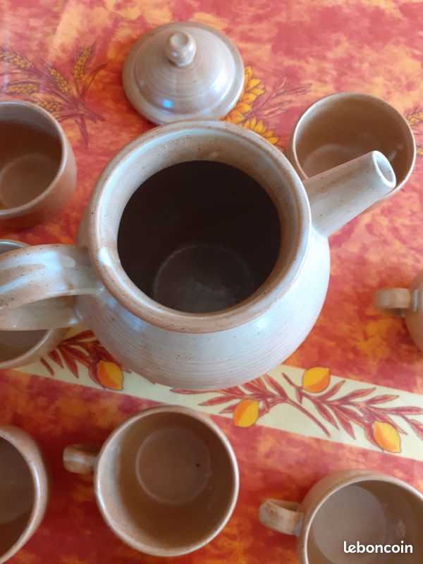 SERVICE A CAFE 18 pièces GRES VILLAGE tasses et cafetière (image 5)