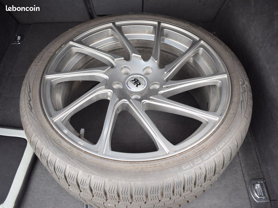 Audi rs4 avant b7 4.2 v8 420cv quattro bvm6 / pack f1 / pack carbone / disques ceramique / systeme bose (image 27)