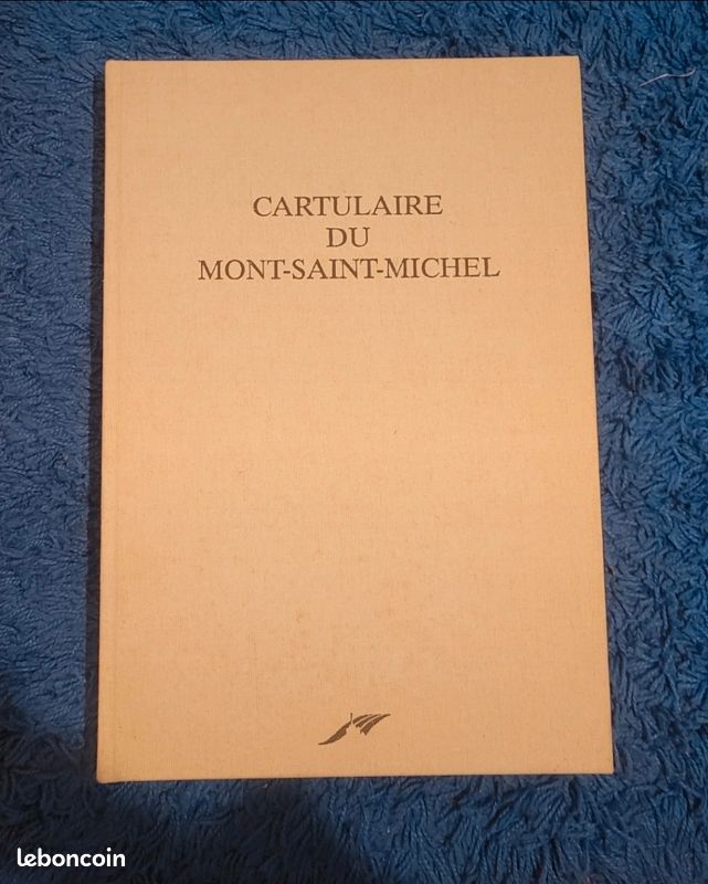 Livre cartulaire du mont-saint-michelLivre cartulaire du mont-saint-michel
Très bon état général, quelques tâches de rousseurs sur la couverture voir photos (image 1)