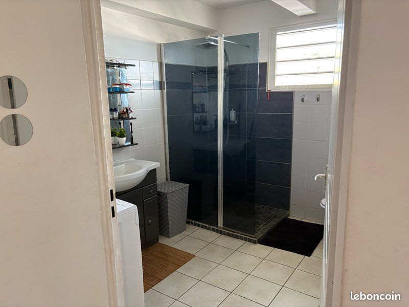 Appartement 1 pièce 38 m² · à Saint-Pierre · 38 m² · 860 €/mois