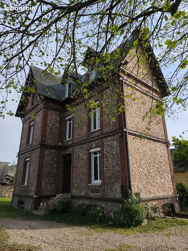 Maison 6 pièces 128 m² · à Pont-Audemer · 128 m² · 257 000 €