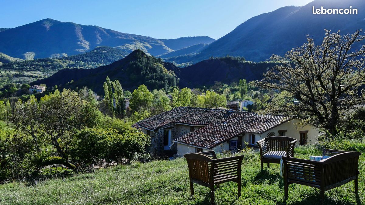T2 dans mas provençal- we- curistes- vacances. 2-4 pers (image 1)