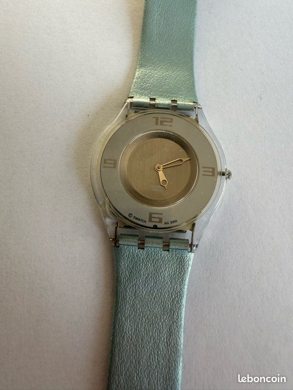 Montre Swatch Flatteuse SFK121 Montre Quartz 33,5 Mm Suisse  display picture 3