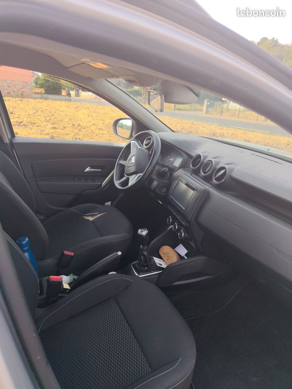 Dacia Duster blue dci 115 cv confort (image 3)
