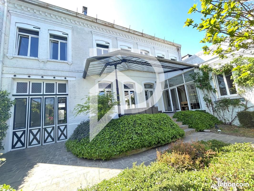 Maison 11 pièces 315 m² (image 18)