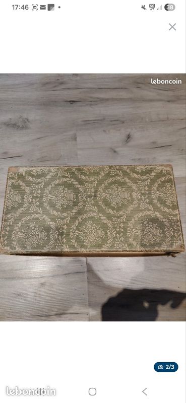Boite a accessoires en fourrure Le Bon Marché Rive Gauche (image 2)