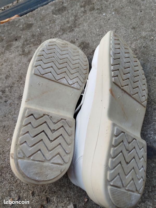 Une paire de chaussures de sécurité blanche taille 41 (image 4)