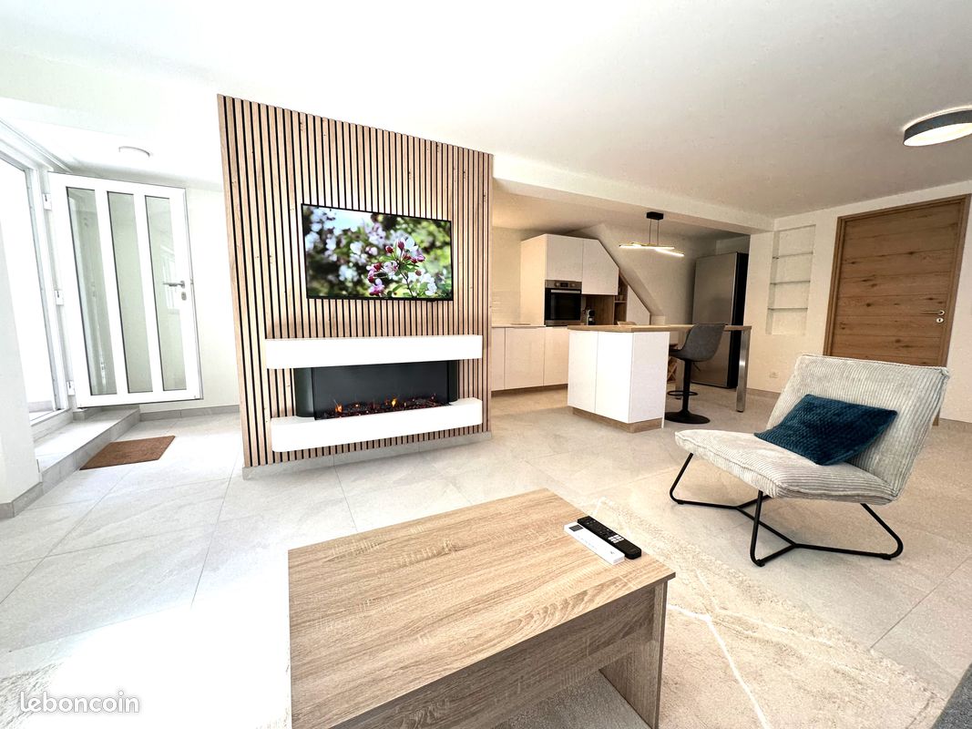 Appartement 2 pièces 57 m² · à Collonges-sous-Salève · 57 m² · 1 700 €