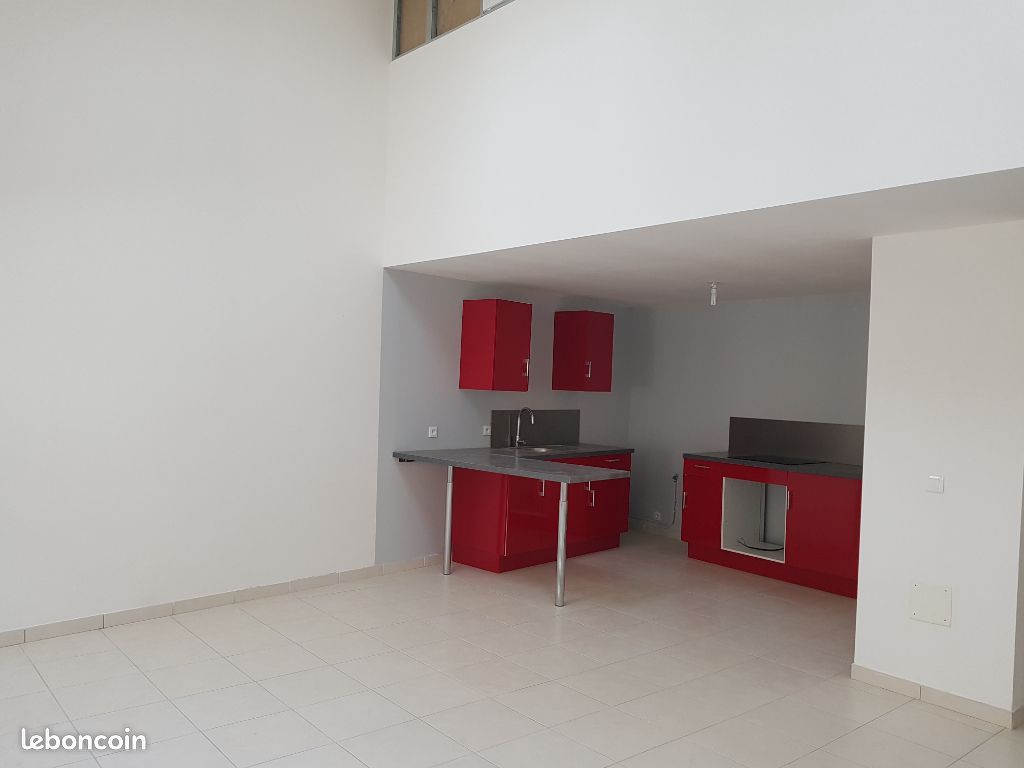 Appartement 2 pièces 67 m² · à Pont-Saint-Esprit · 67 m² · 530 €/mois