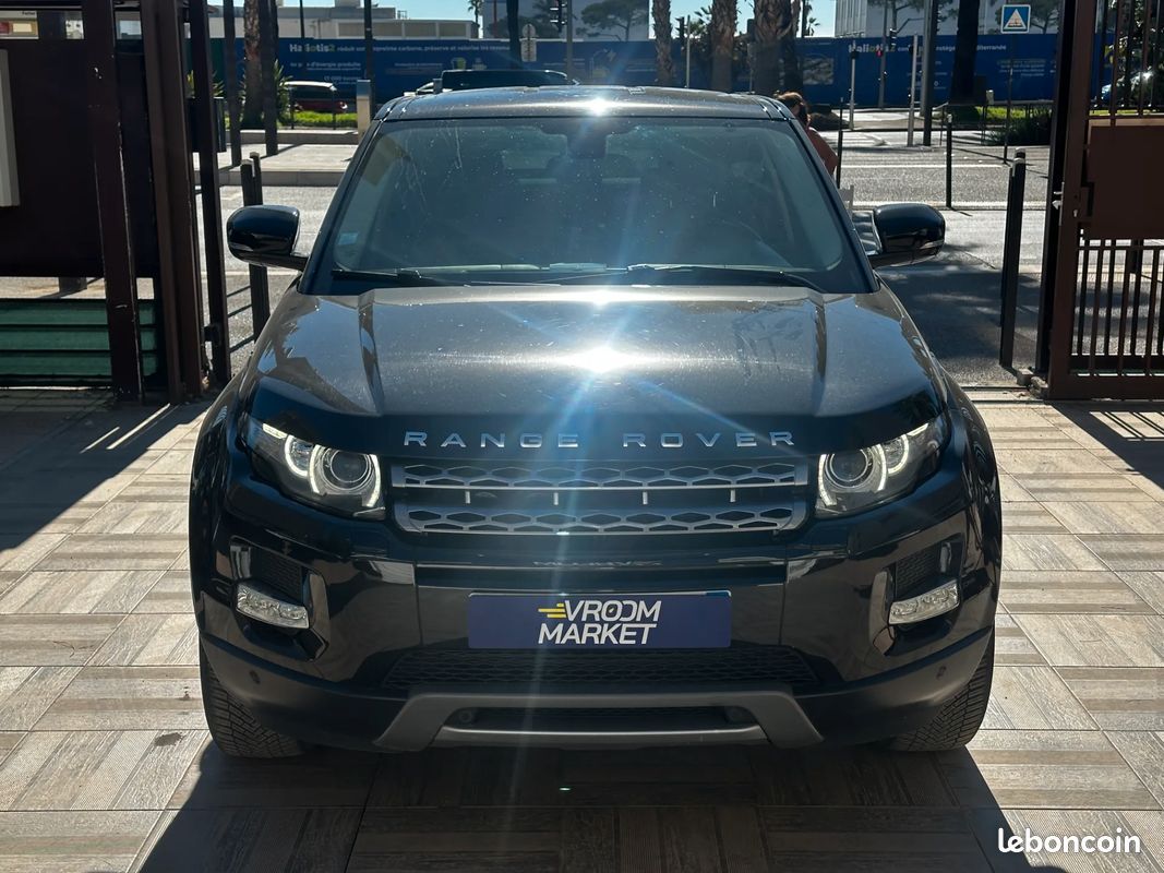 Range Rover Evoque 2.2 SD4 190ch Dynamic - SIÈGES ÉLECTRIQUE À MÉMOIRES - SONO MERIDIAN - CLIMATISATION AUTO (image 2)
