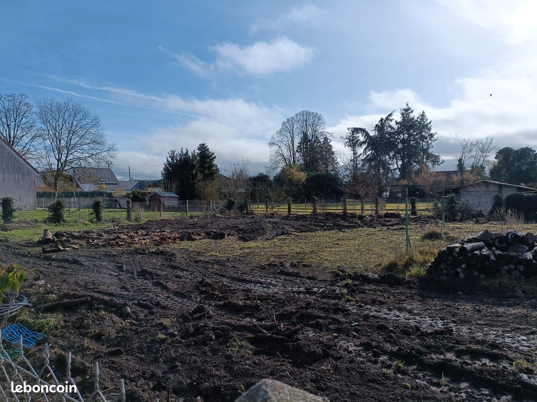Terrain à bâtir · à Cercottes · 85 000 €