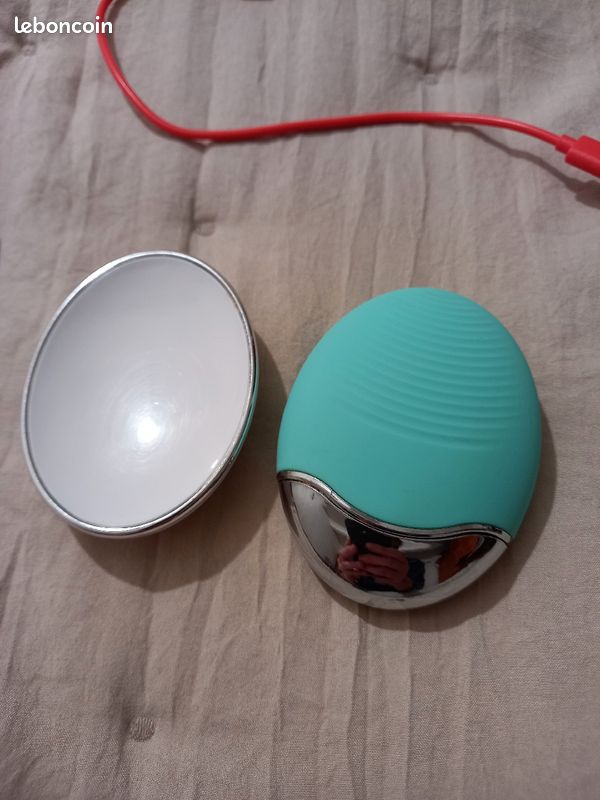 Nettoyant visage silicone rechargeable (image 3)