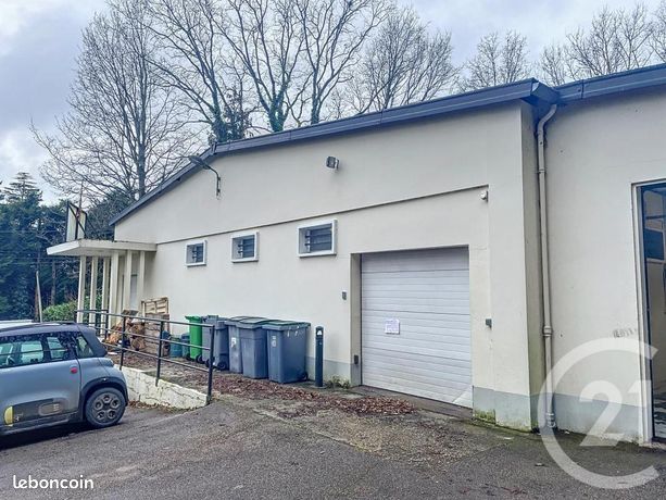 Maison 2 pièces 570 m²